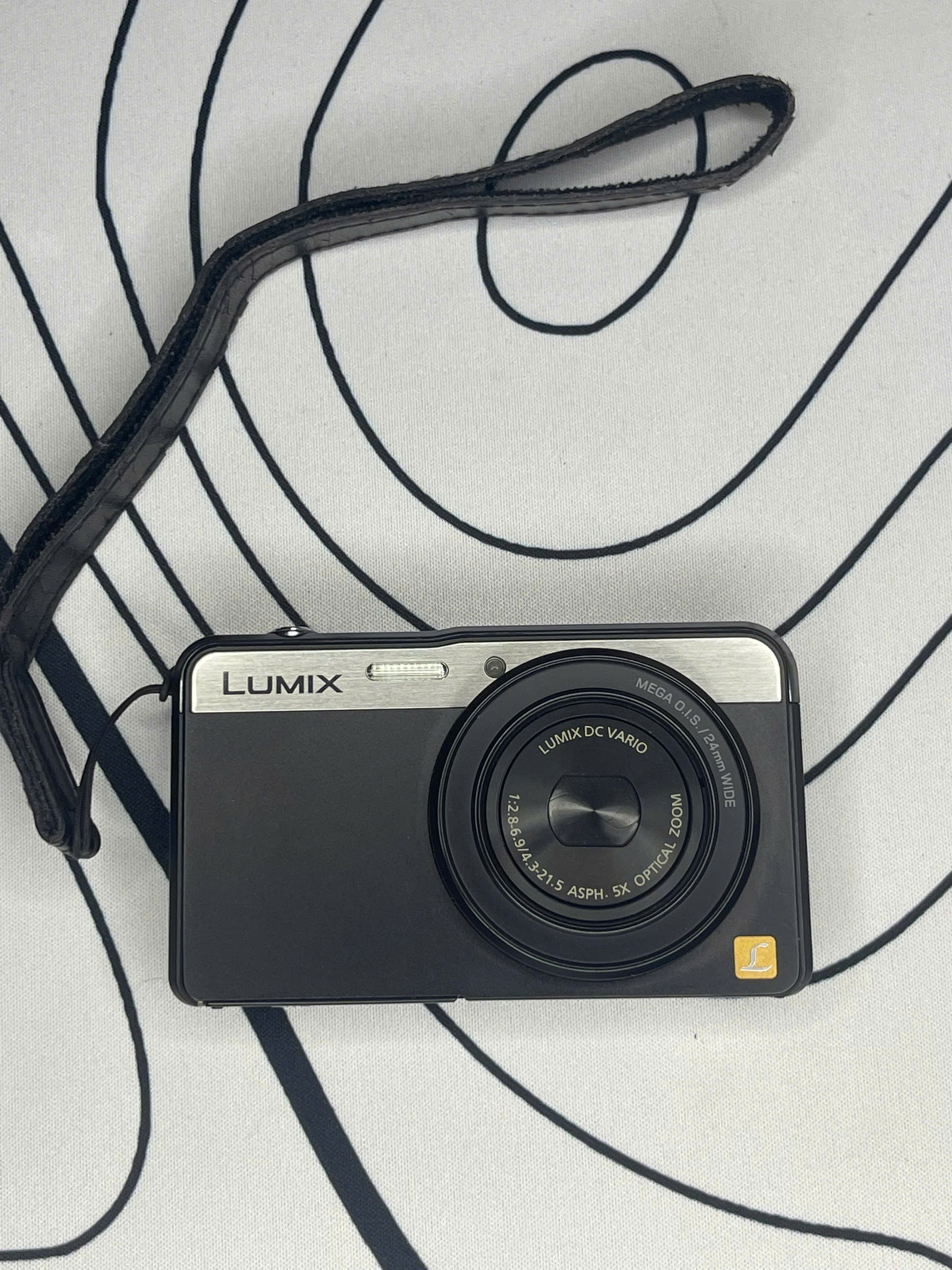 Panasonic Lumix DMC-XS3